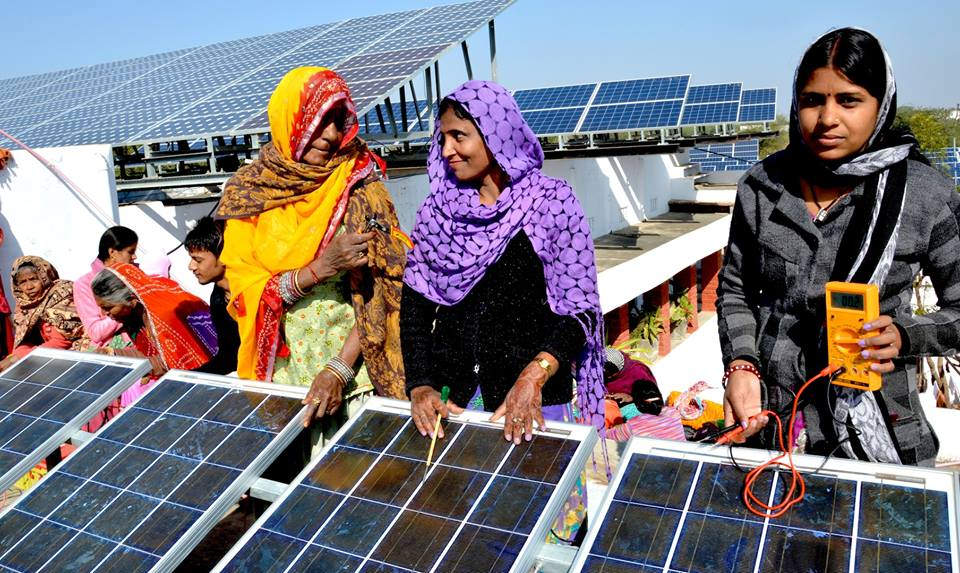 Solar Mamas: energ&iacute;a solar femenina de la India al mundo